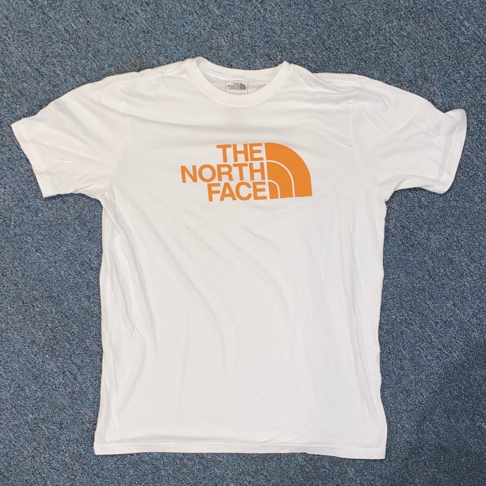 Slim Fit Northface Tshirt